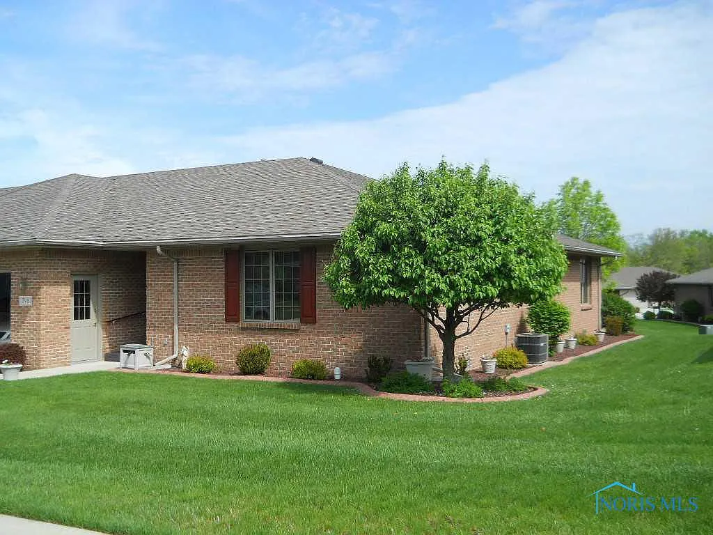798 Chippewa Dr photo 1