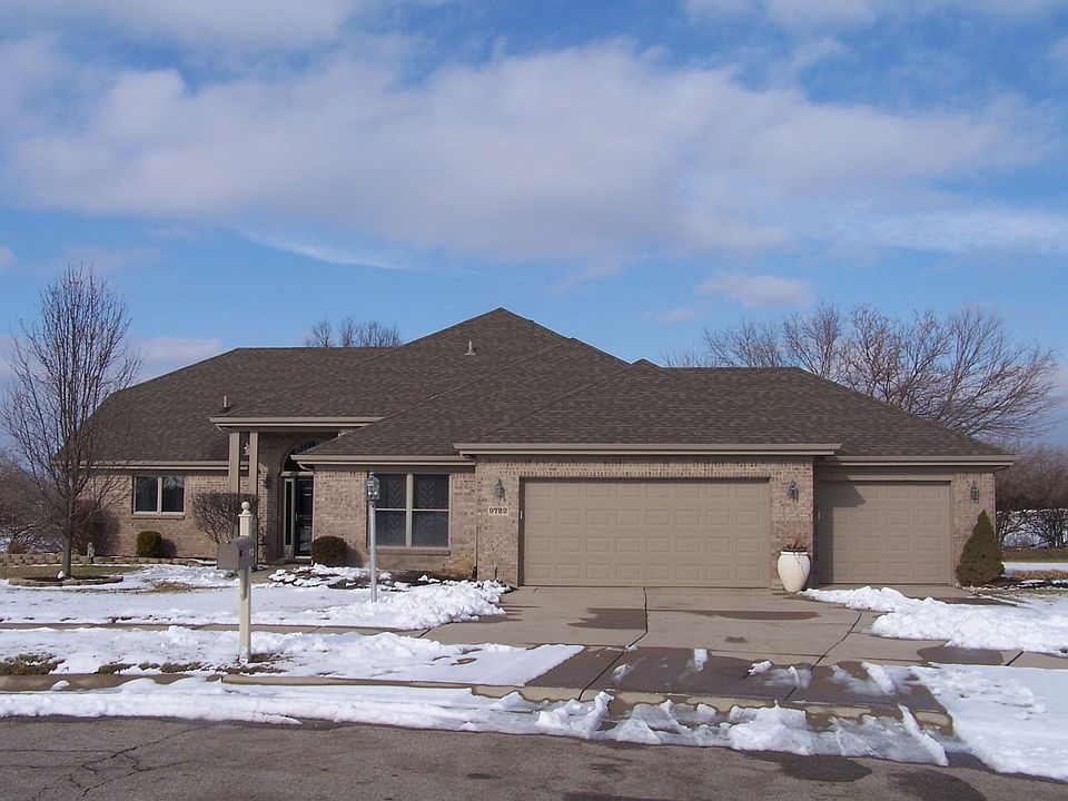 1st image of 9722 Robert Ct