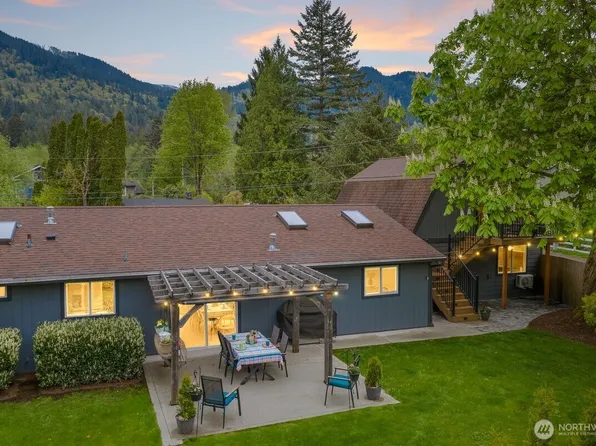 1109 Lewis Lane SE, Issaquah, WA 98027