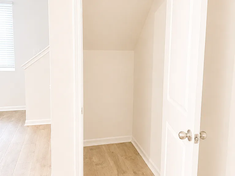 102 Benelli Dr — Photo 18