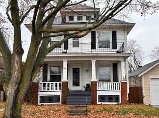 806 Hayes Ave, Racine, WI 53405