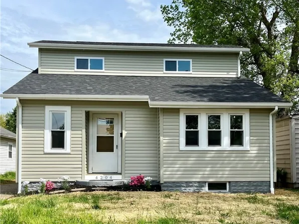 4204 7th Ave, Vienna, WV 26105