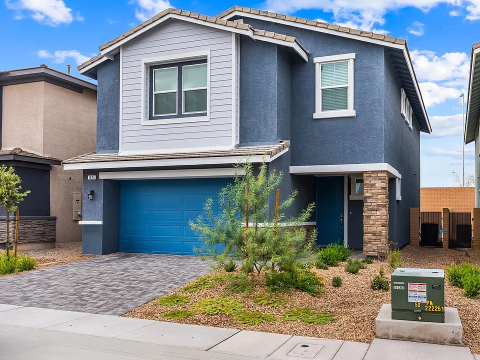 1025 Copper Robin St