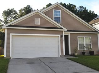 163 Wildberry Ln, Goose Creek, SC 29445