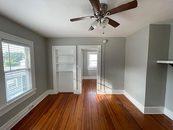 3rd image of 209 11th Ave N APT 3