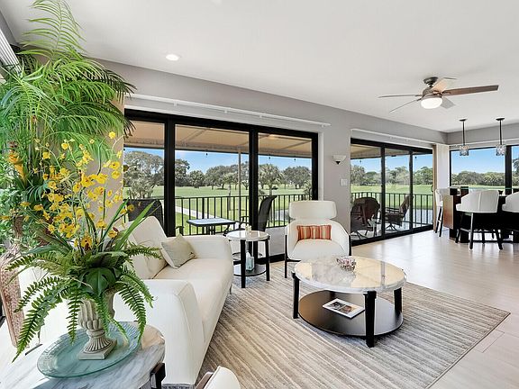 5th image of 800 Greensward Court #201-I