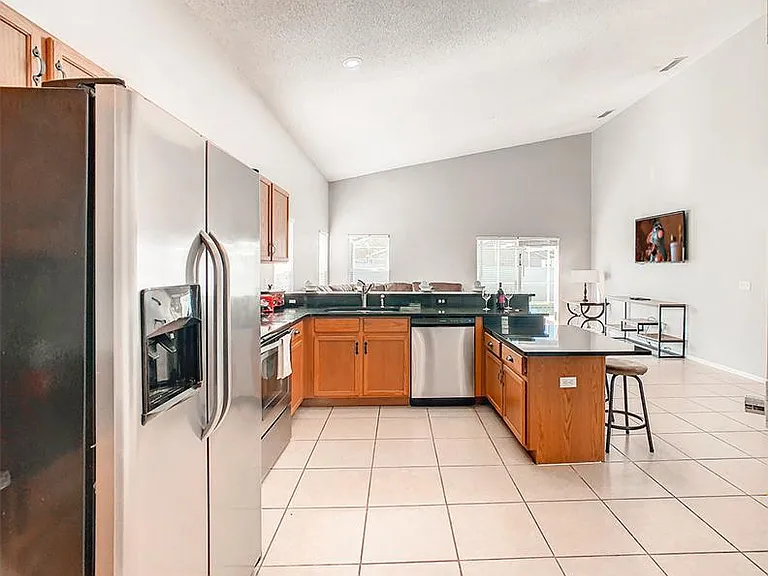 101 Bloomingdale Dr — Photo 13