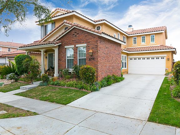 2nd image of 8258 Torrey Gardens Pl