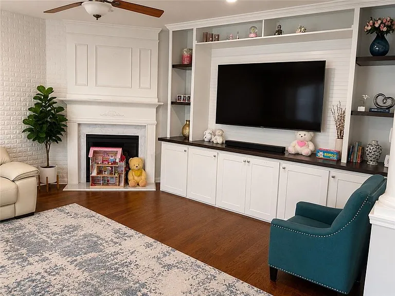 3215 Warbler Way — Photo 8