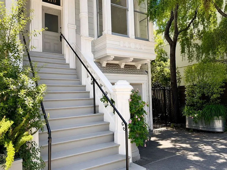 479 Duboce Ave — Photo 2