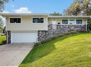 7725 W 24th St, Minneapolis, MN 55426