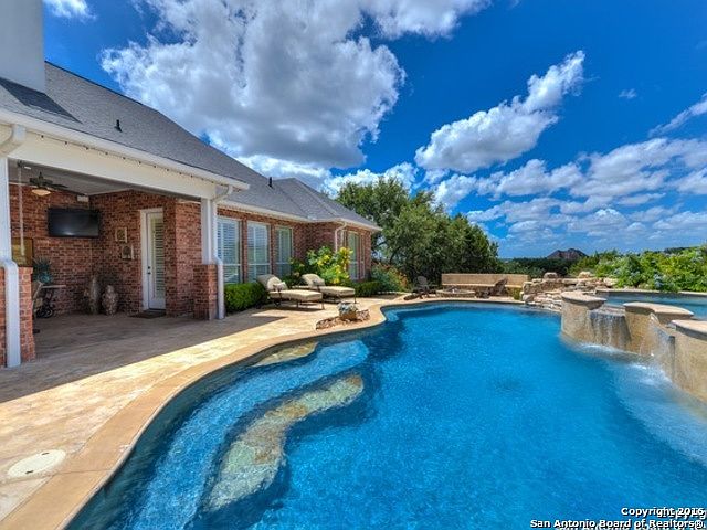 1st image of 23015 Mangrove Dr