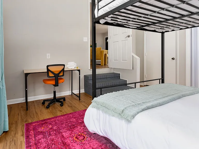 908 S 5th St — Photo 18