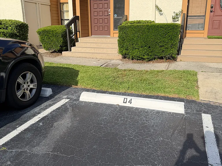 6204 Raintree Dr — Photo 2
