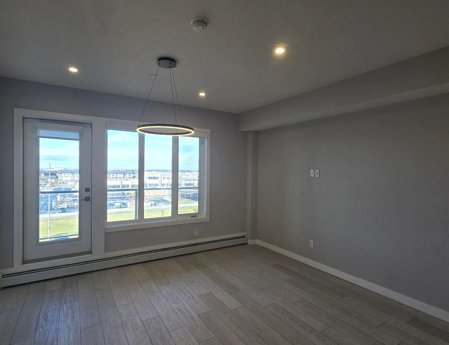 2519, 60 Skyview Ranch Road NE — Photo 3