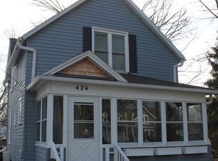 424 Spring St, Batavia, IL 60510