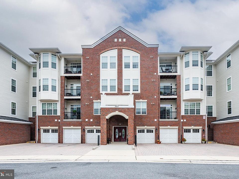 1st image of 3011 Dexter Dr #1106