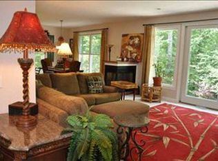 12143 N Country Club Dr, Charlevoix, MI 49720