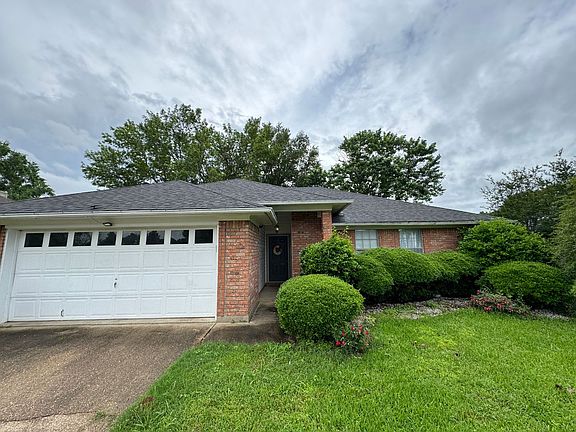 2nd image of 3132 Cypress Ln