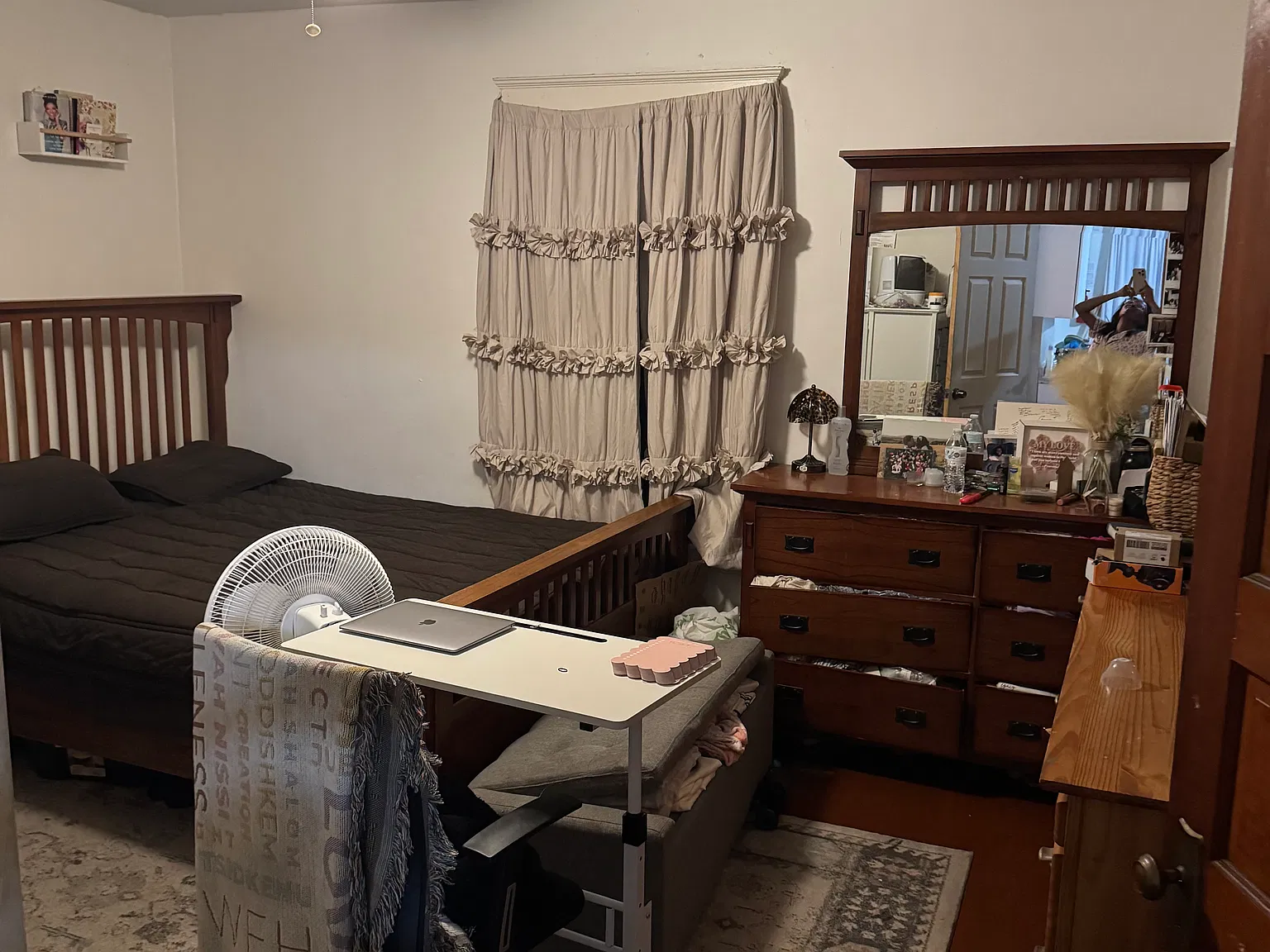 2 bed, 950 sqft, $1,550 — Photo 2