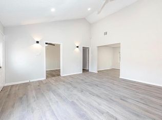 9024 Carousel Ln #B, Houston, TX 77080