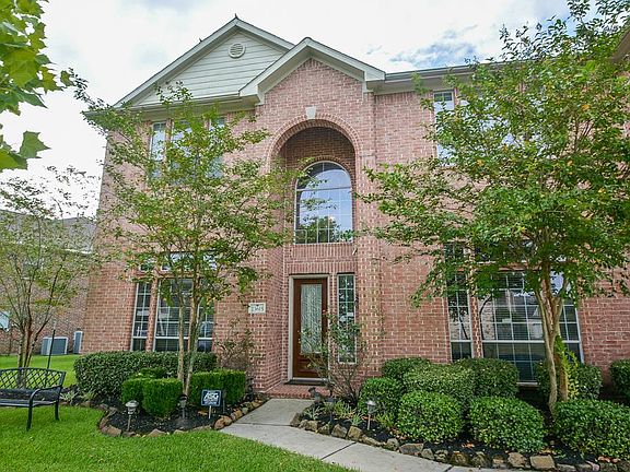 5th image of 23615 Lakewind Park Ln