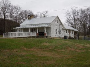 1805 Pea Ridge Fire Tower Rd, Celina, TN 38551