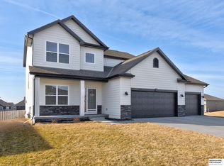20963 Grand Ave, Elkhorn, NE 68022