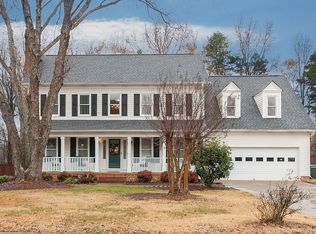 18 Two Gait Ln, Simpsonville, SC 29680