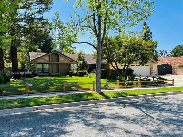 690 Stonebrook St, Simi Valley, CA 93065