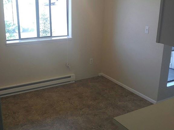 4th image of 427 W Bellwood Dr APT 6