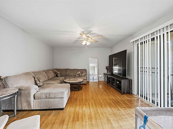 5th image of 14911 Wunderlich Dr APT 1205