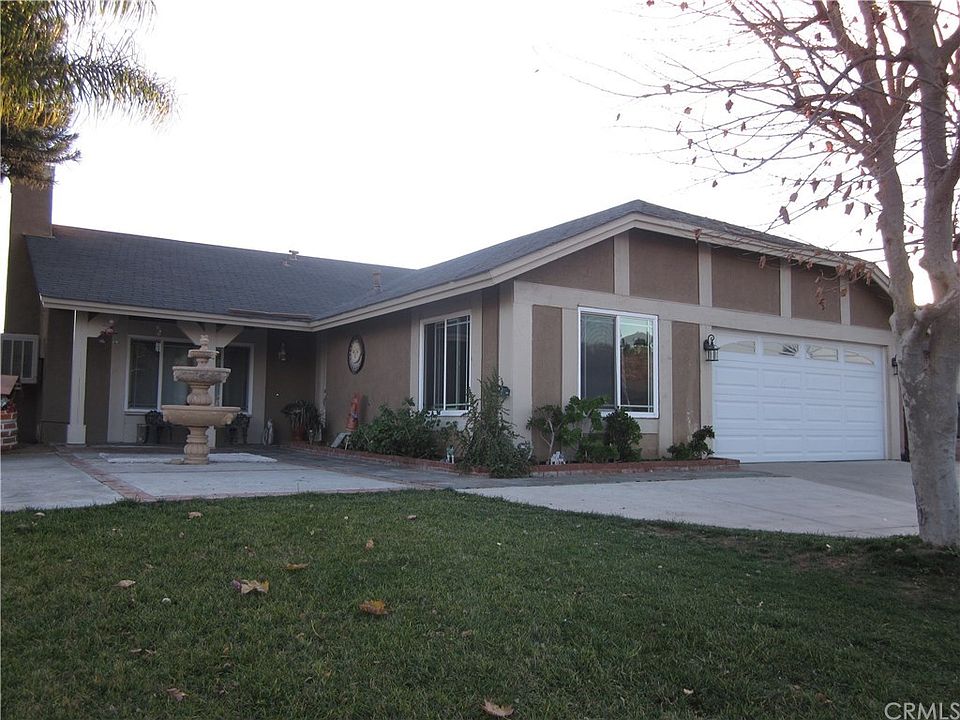 1st image of 22771 Kinross Ln