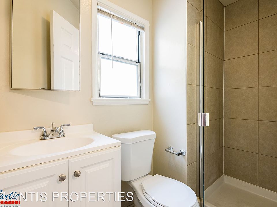 1st image of 365 N Autumn St APT 05