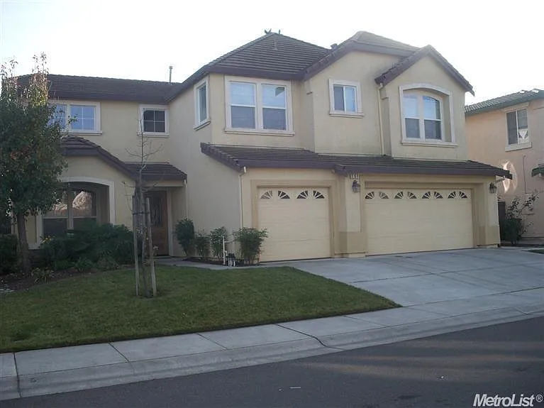 151 Menard Cir photo 1