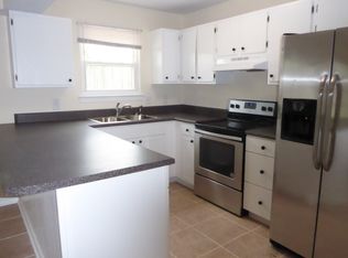 909 Craig Ct, Virginia Beach, VA 23452