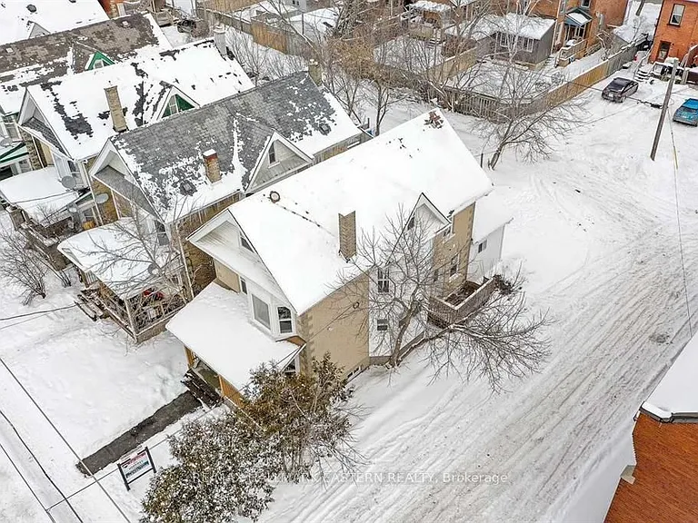 184 Park St N #MAIN FLOOR — Photo 17
