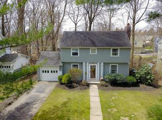 375 Cromwell Dr, Rochester, NY 14610