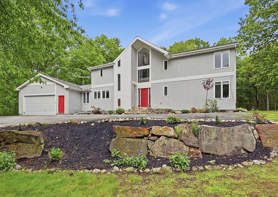 1st image of 176 Cashman Hill Rd