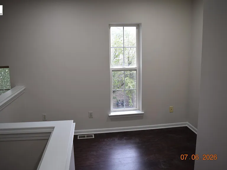 1566 Heron Cir — Photo 8