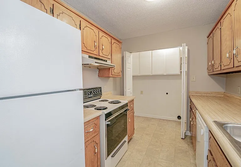 330 Hugh Hunter Rd — Photo 6