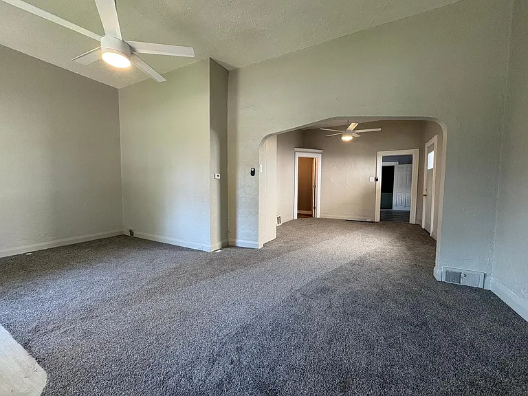 930 Colburn St — Photo 3