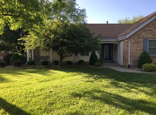 47 Connemara Rd, Saint Peters, MO 63376