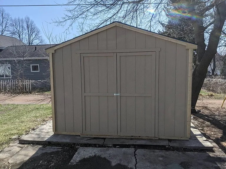 713 Augusta Ave — Photo 22