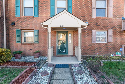 248 Loch Cir Photo 1