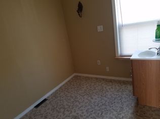 597 Plank Rd, Waterbury, CT 06705