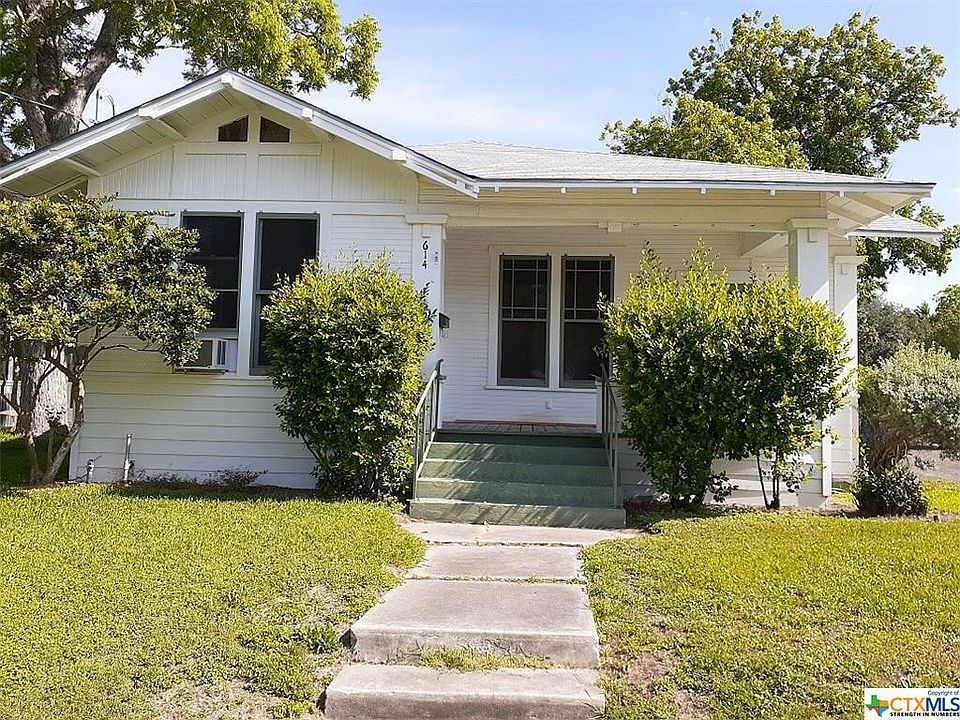 1st image of 614 E Krezdorn St