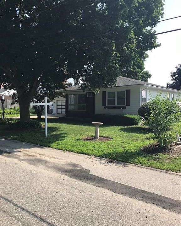 1st image of 24 Colwell Dr