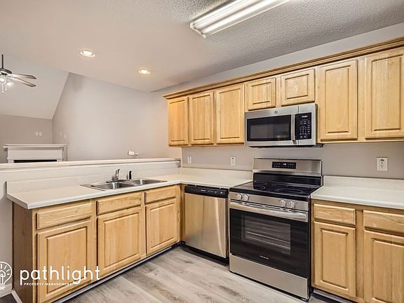 5th image of 439 Kendall Ln