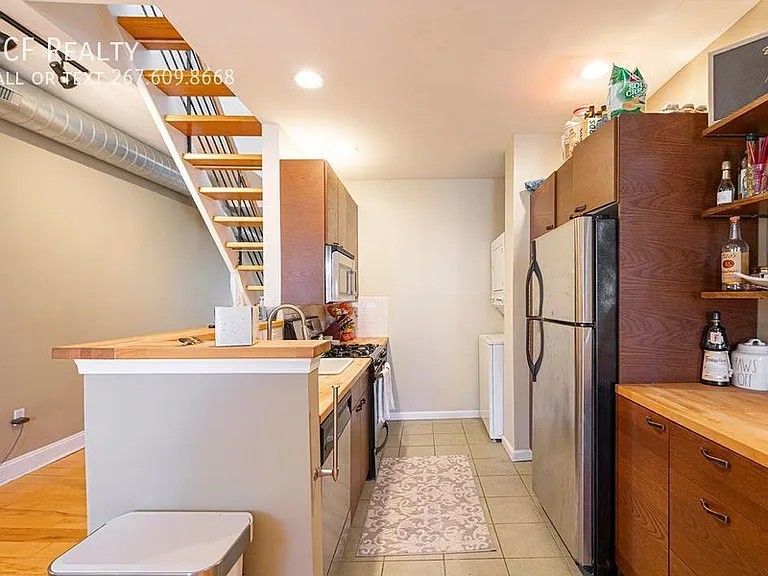 1516 South St #3B — Photo 3